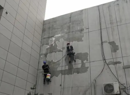 景宁楼顶漏水维修公司分享下景宁外墙防水的注意事项
