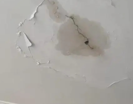 景宁阳台漏水维修公司分享下屋面防水工程质量问题原因分析